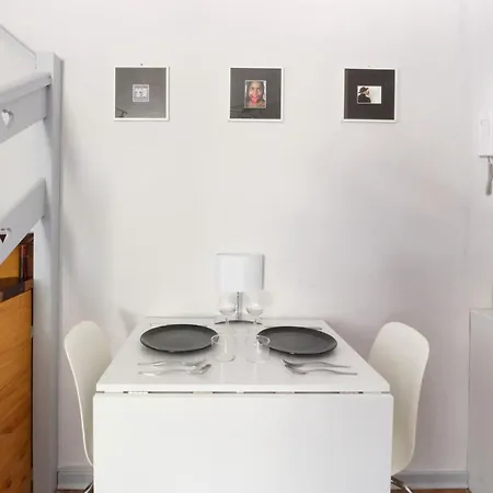 Apartment Nook 44 - The Cocoon - Historic 2 Bedroom *